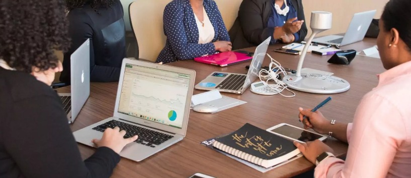 Grupo JSC — Equipe especializada